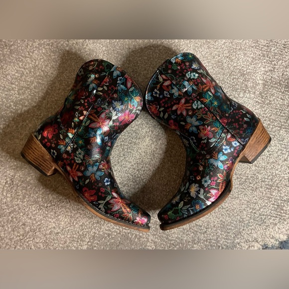 Roper Black Floral Embroidered Cowgirl Boots - Size 9.5 - Picture 9 of 16